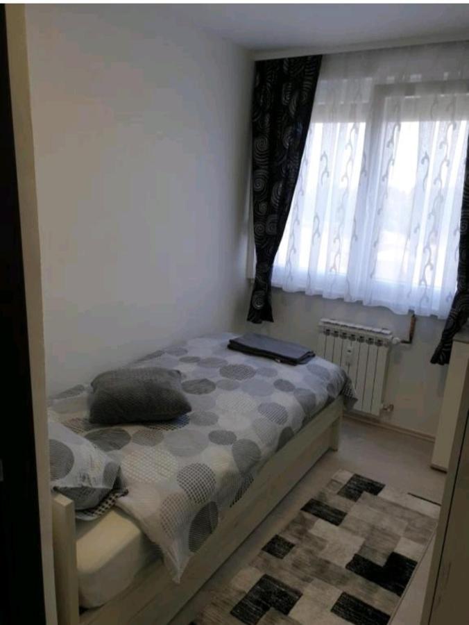 Apartman Lela Karlovac Exterior foto